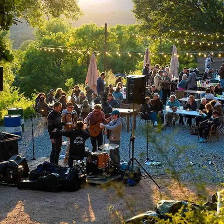 Les Cabanes- Bulle Du Grand Chene Luxe tent La Tour-sur-Orb